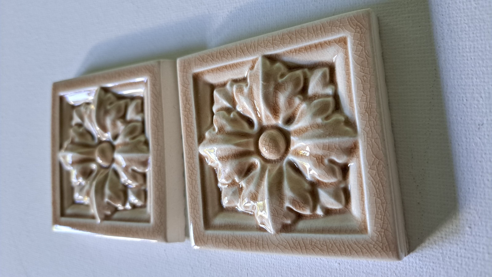 Sonoma Tilemakers Handcrafted Decorative Ceramic Tile 3″ x 3″ Bombay Crackle Tan