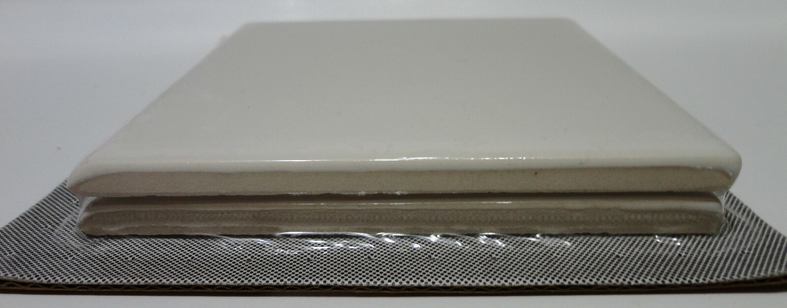 8-American Olean Starting Line Ceramic Bullnose 4.25 x 4.25 (843588)White Gloss