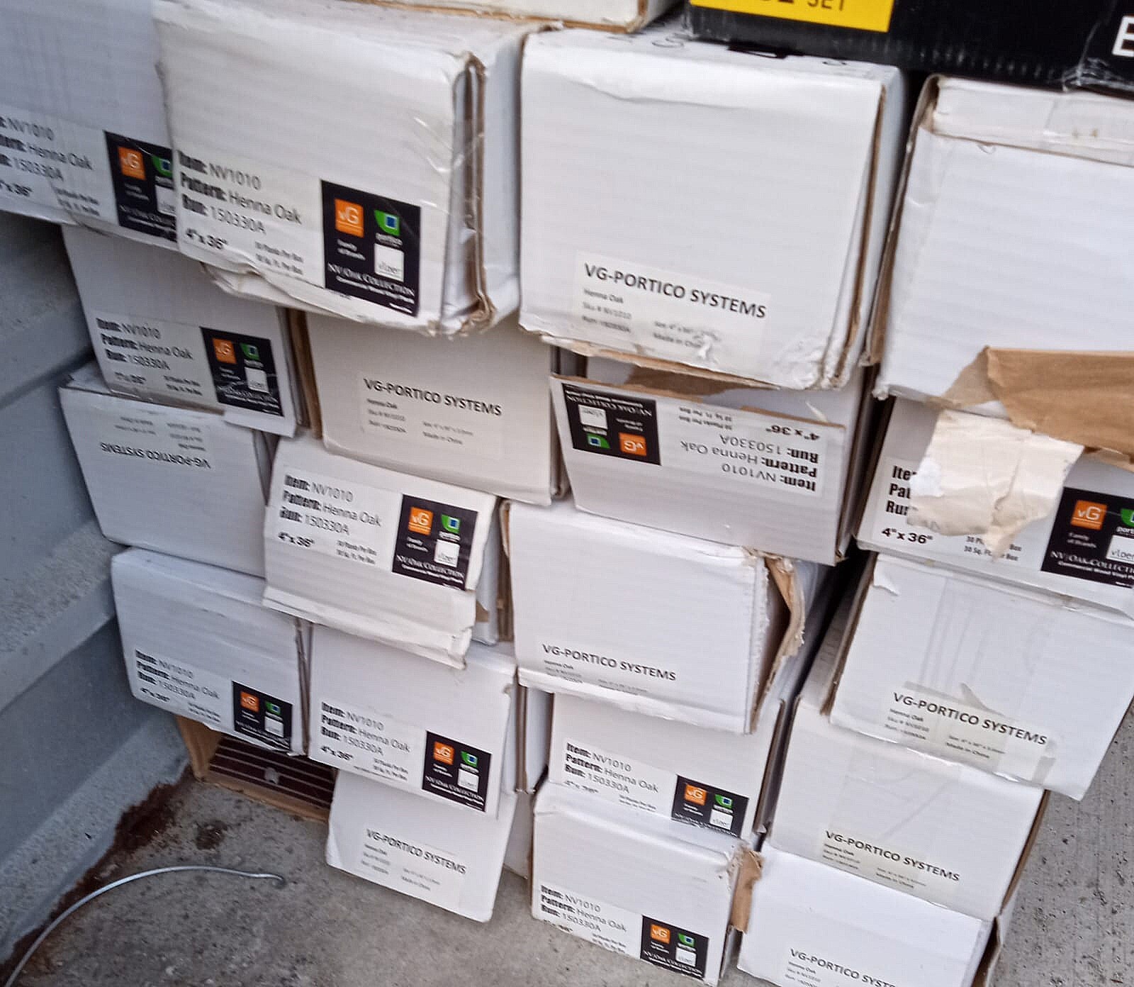 ***Builders Suplus Lot*** Luxury Vinyl** Glass Tile**Slate Tile and Much More