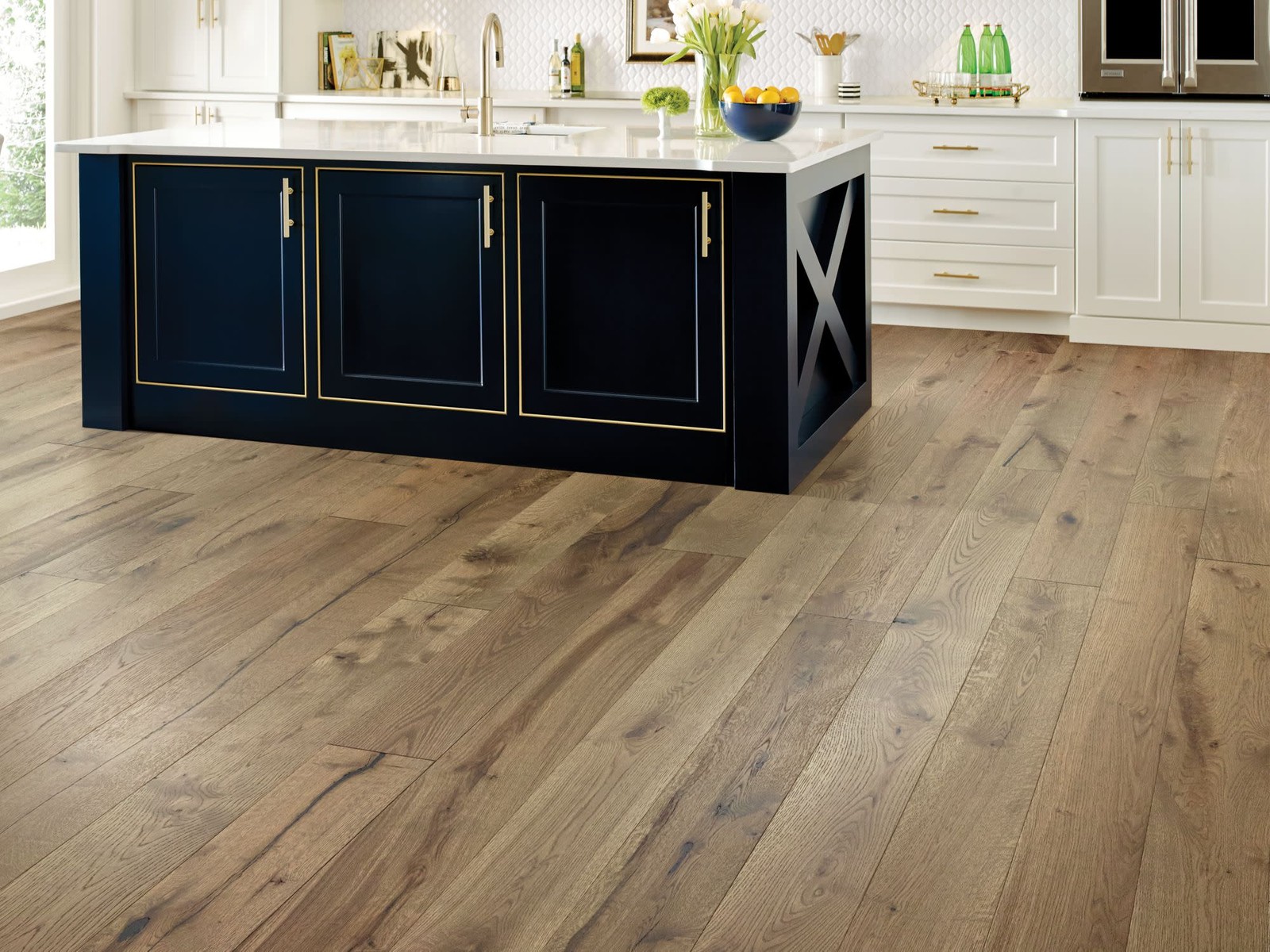 Shaw SW661 Reflections White Oak 7″W Wire Brushed Engineered – Woodlands