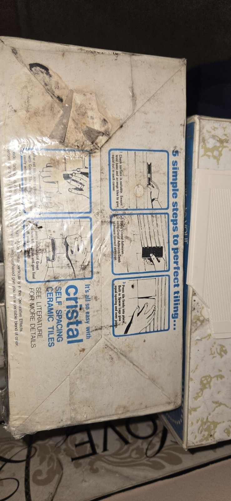 Cristal Glazed Ceramic Wall Tile 4 1/4 x 4 1/4, 36 Pack, White/Gold $175pr Box