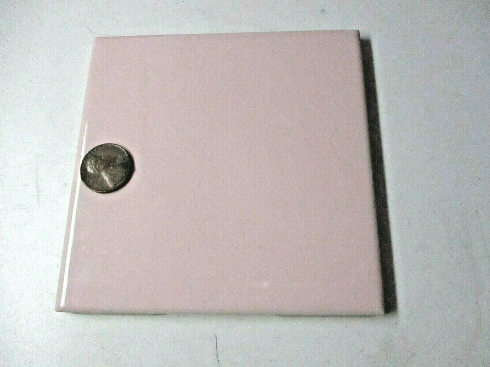 1 Wall Tile US Ceramic 724764 091004 Gloss Light Pale Pink 4-1/4″ Vintage 1990s