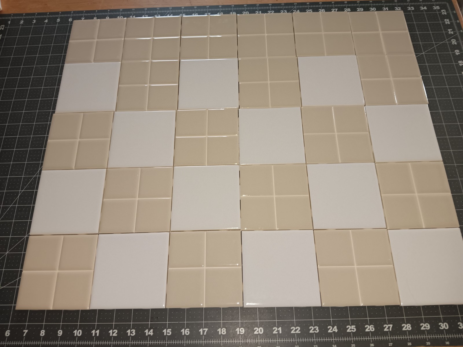 assorted 30 pcs. WHITE & TAN Dal-Tile ceramic glossy 4 square bath kitchen NEW