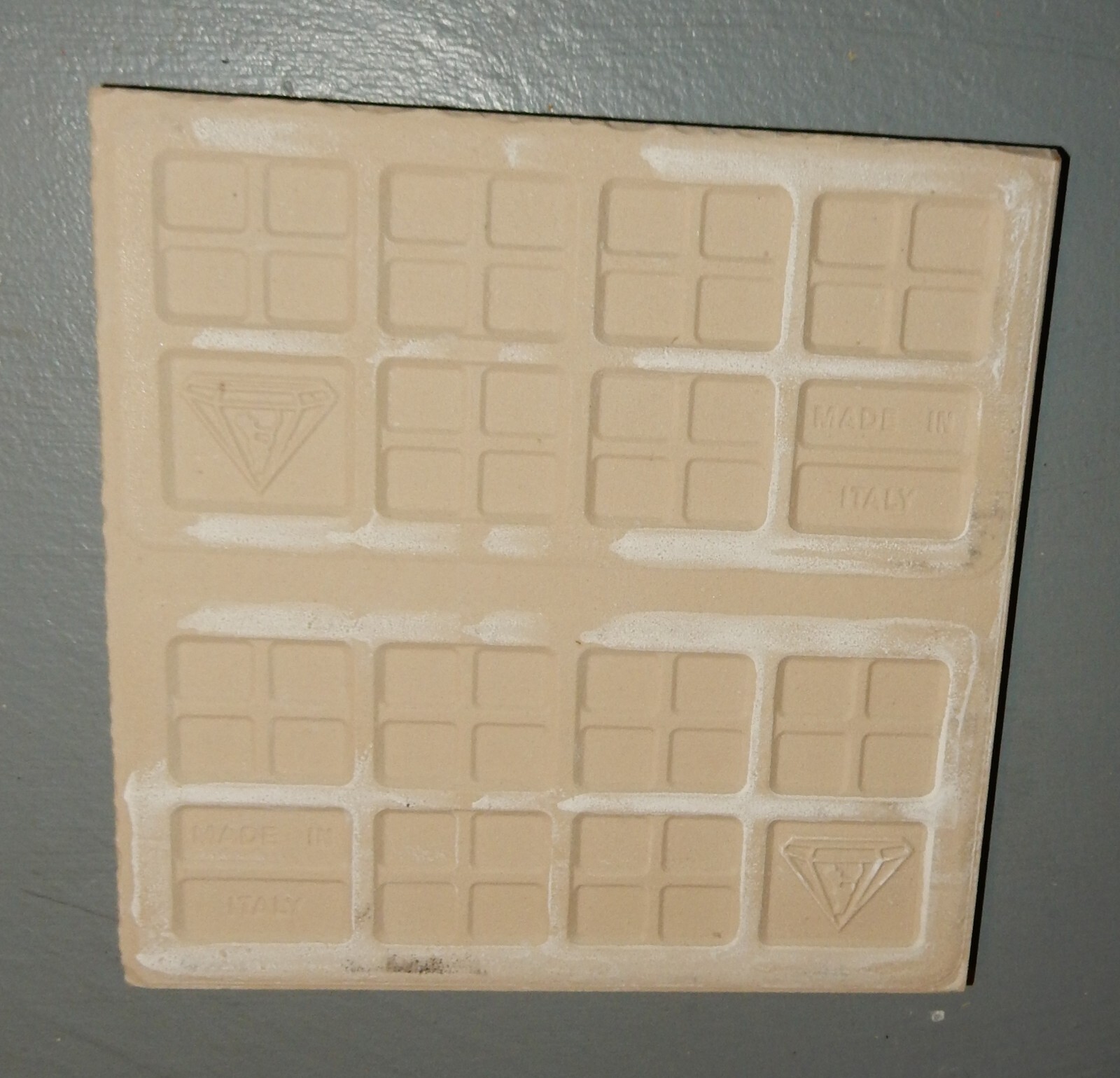 24pcs Vintage Light Mottled Tan Porcelain Tiles, 15 x 15 cm, Mid-Century Modern