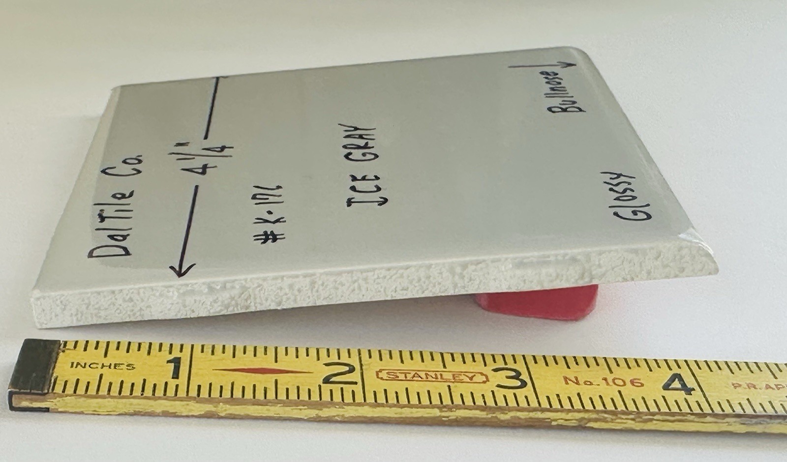 1 pc. Ice Gray #K-176: Glossy Bullnose Ceramic Tile by Daltile: 4-1/4″ New Stock