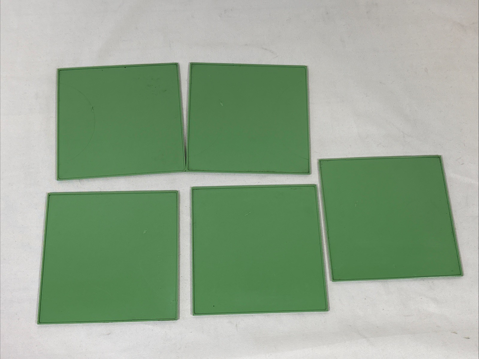5 Vintage Solid Green Plastic Polystyrene Wall Tiles 4.25″x4.25″ Mint Green