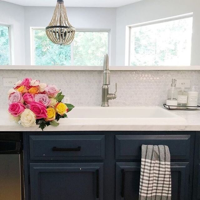 Wallpops Hexagon White Geometric Farmhouse Peel & Stick Tile Backsplash Diy