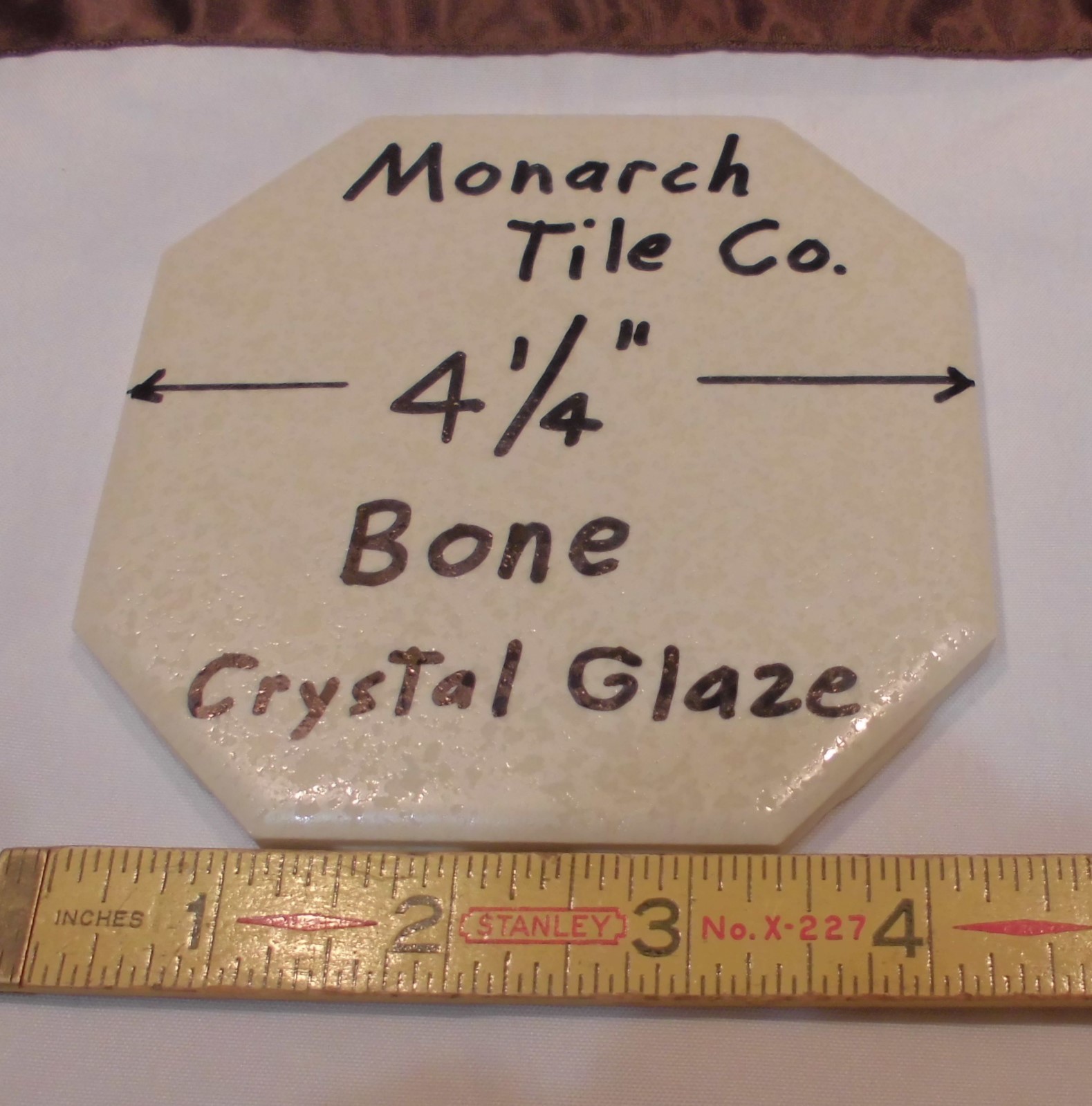 1 pc. *Bone* Octagon Ceramic Tile 4-1/4″ Crystal Glazed by Monarch Co. NOS