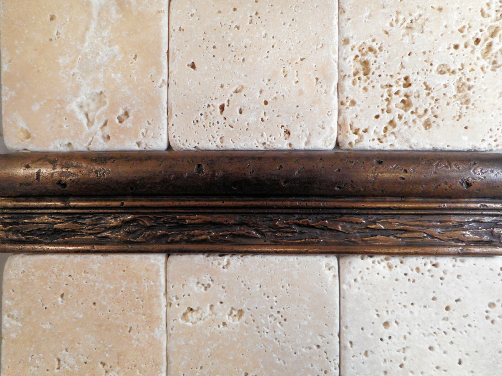 Antiqued Bronze Standard Chair Rail