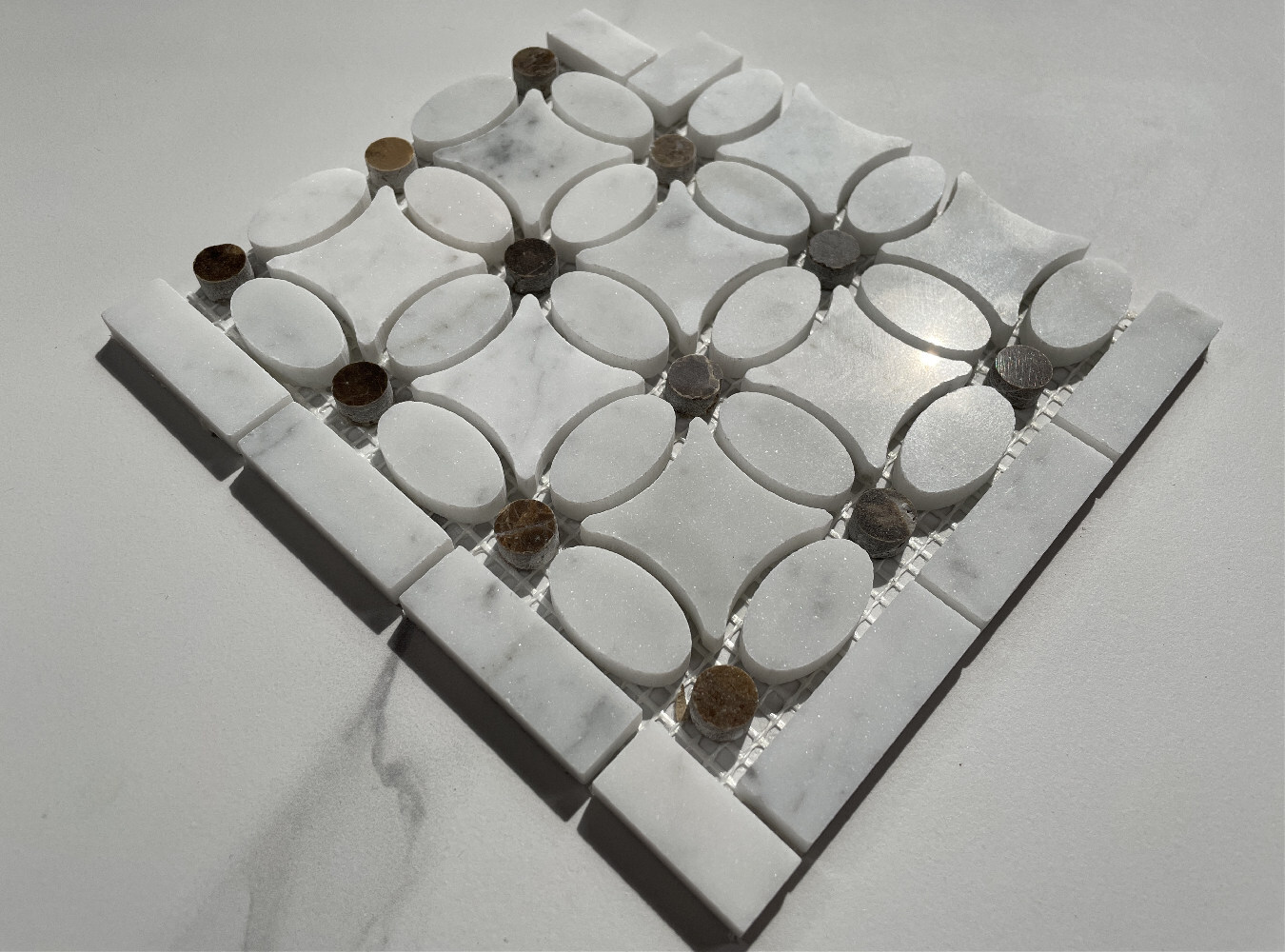 C9C4CXP White Carrara Bianco Marble Flower Mosaic Border Corner Tile Polished