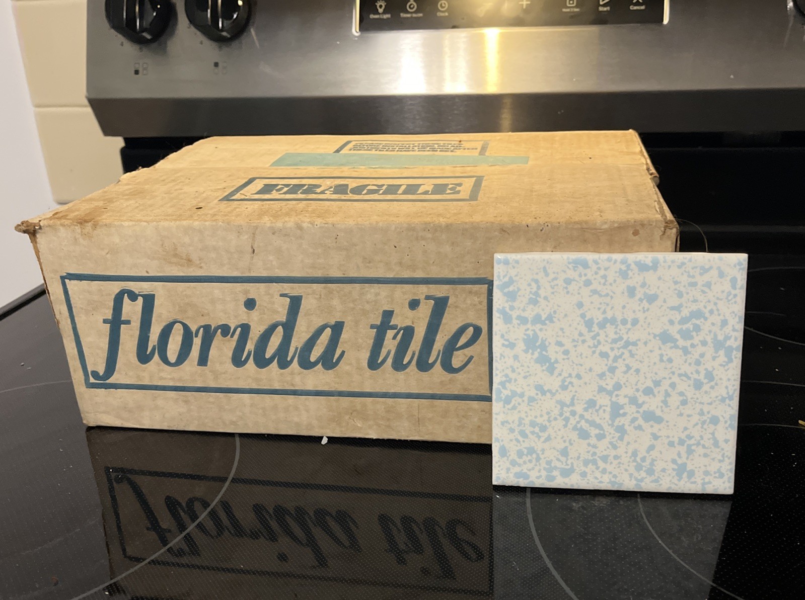 1 Wall Tile Florida USA FT 4-3/8″ Ceramic Mottled Sky Blue on Off White Vtg MCM