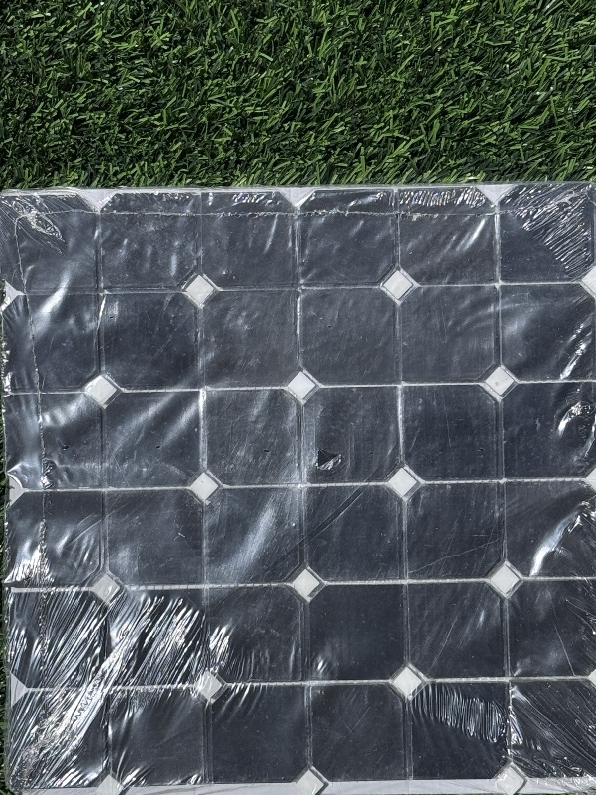Fortune Black 11.625 in. x 11.625 in. Polished Black/White 39 Pieces MSRP $500+