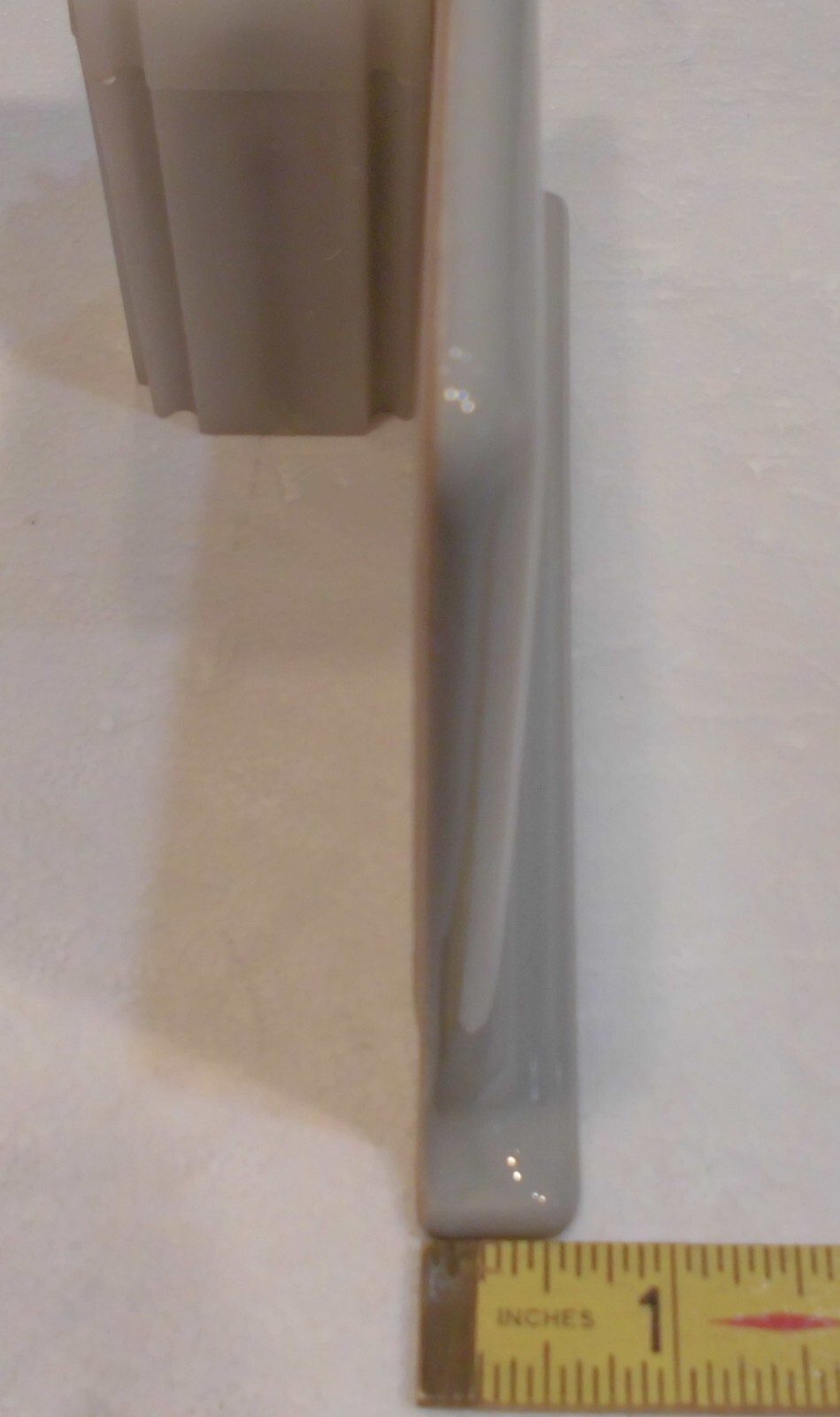 1 pc. Light Smoke Gray: base/cove Ceramic Tile: 4-1/4″ X 6″ Left Finish Corner