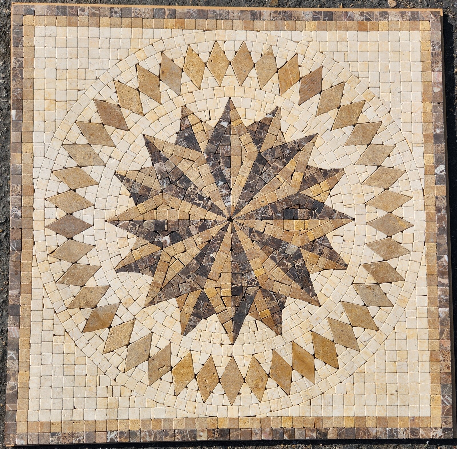 Travertine Mosaic Medallion 24×24 Inch Mesh Mounted For Floor Or Wall