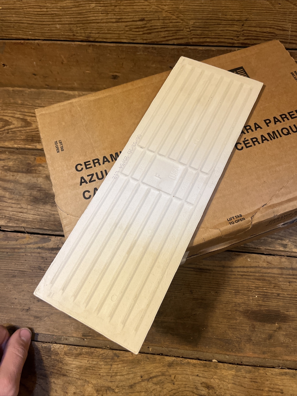 Daltile Artic White Rectangle Tile 412MOD1P1 Bathroom Kitchen 4×12 New Gloss Box
