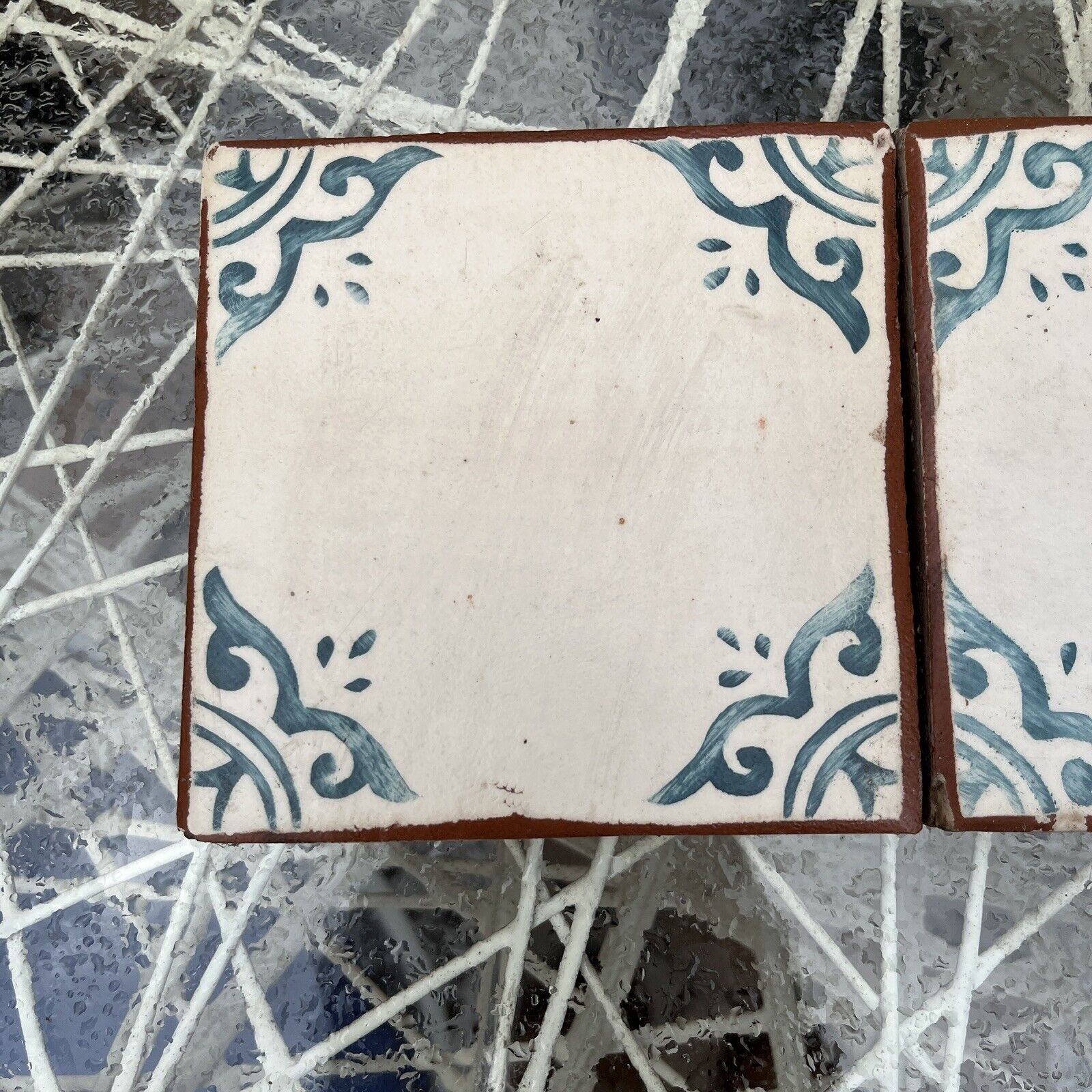 Walker Zanger Contessa Pagoda – Cobalt Tile x 4 pieces 4-5/8”