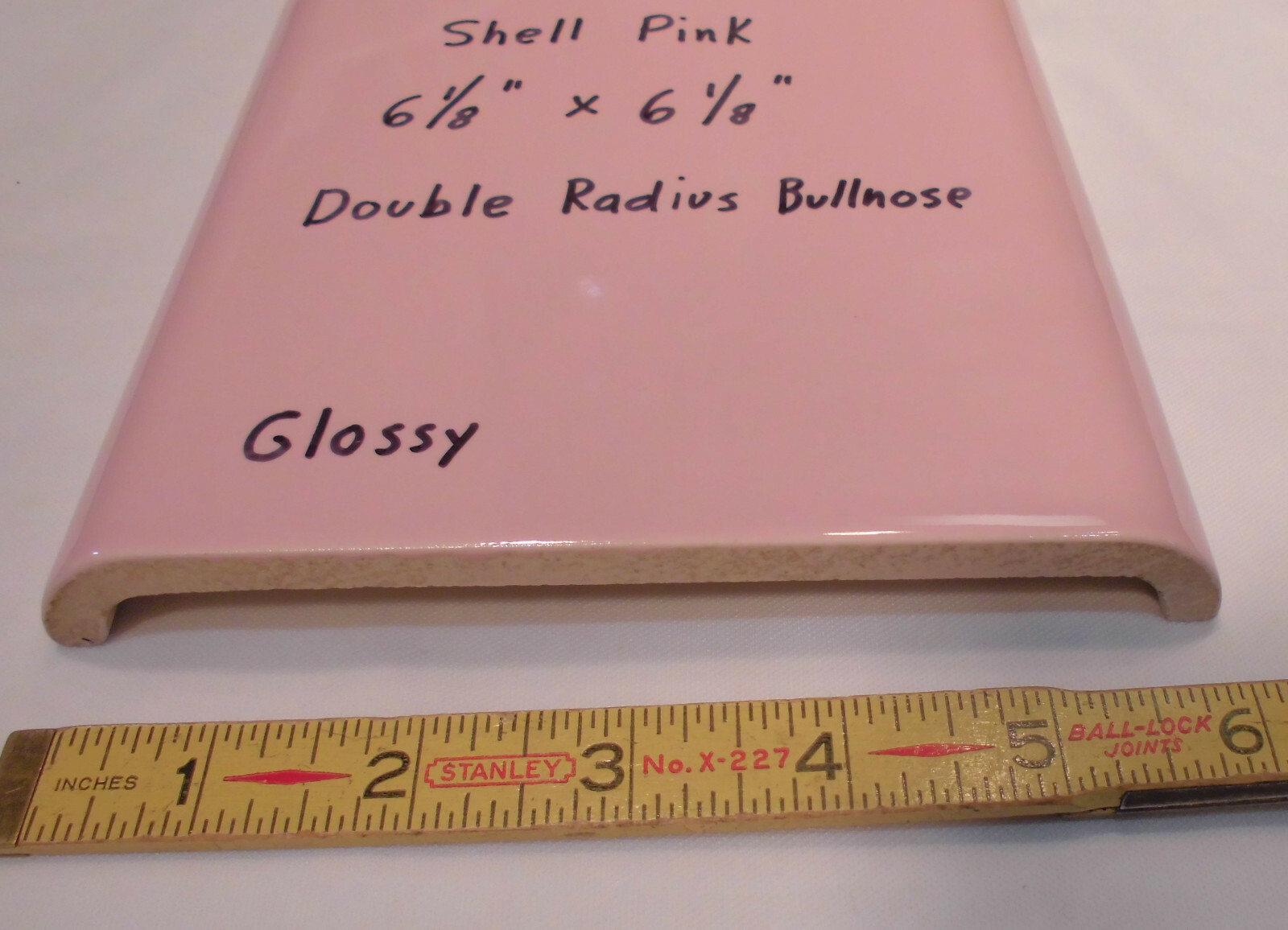 1 pc. Shell Pink 6″ x 6″ Double Radius Bullnose Glossy Ceramic Tile: made 1950’s