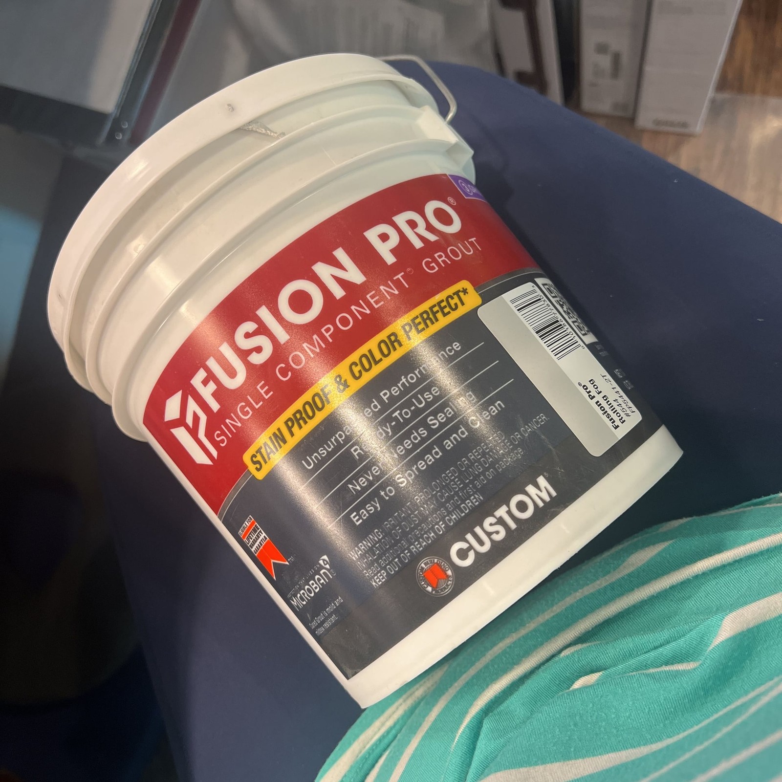 Fusion Pro Single Component Grout – Rolling Fog #544 – 1 Gallon