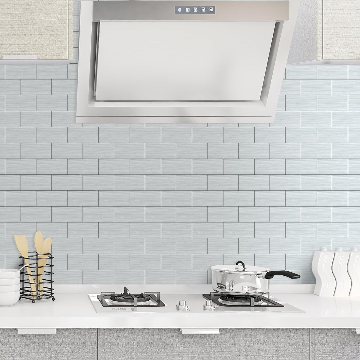 Waterproof 3″ x 6″ Stainless Steel Peel and Stick Subway Tiles for Modern Homes