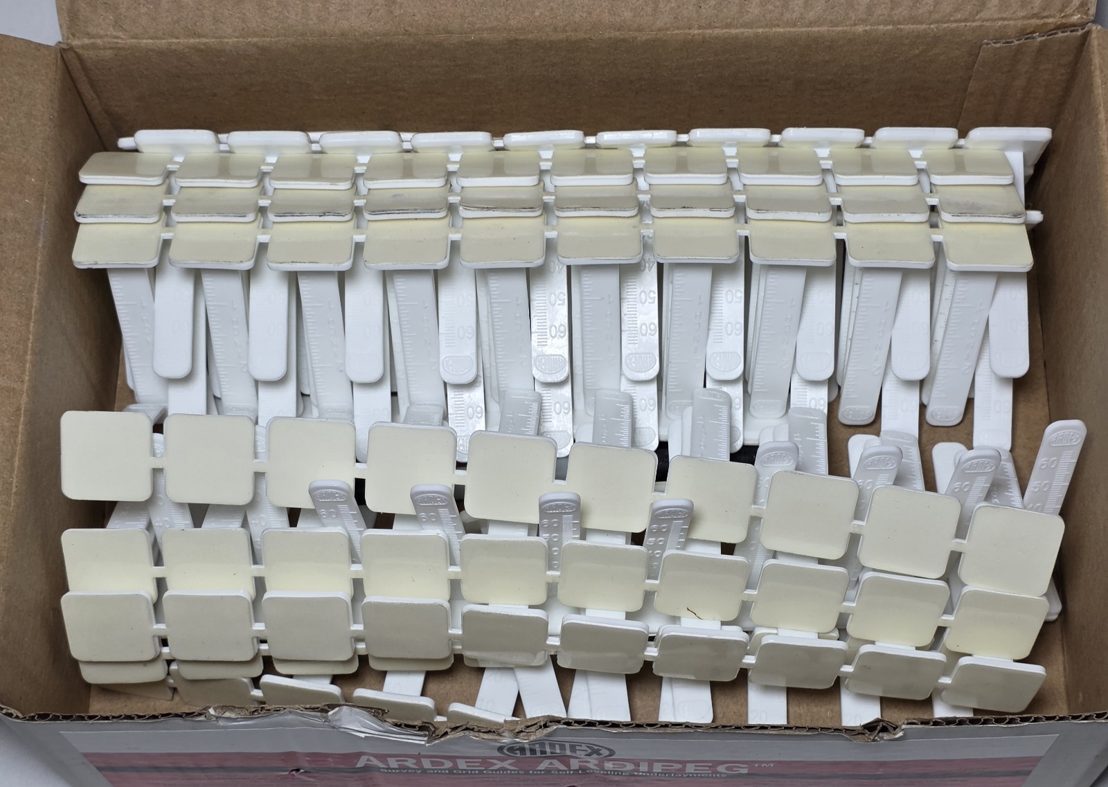 Ardex Ardipeg Self-Leveling Pins , 2 1/2” (64 mm), Tile Leveler Spacers, 380 Pcs