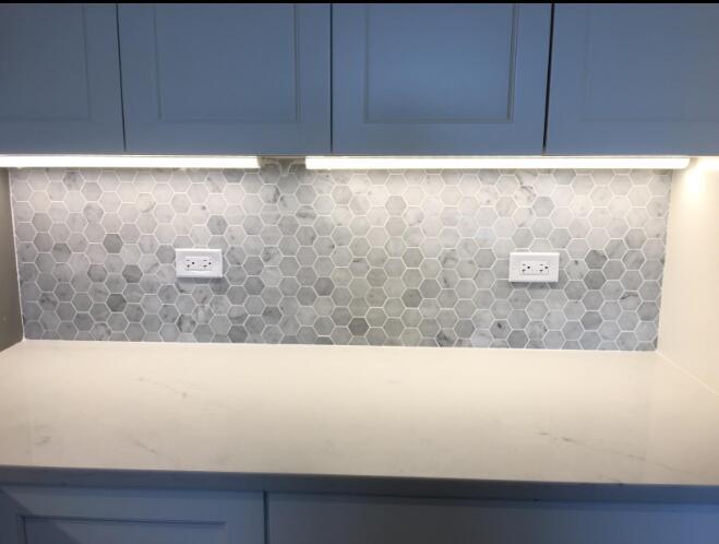 C32XH Carrara White Marble 2″ Hexagon Mosaic Tile Venato Carrera Honed