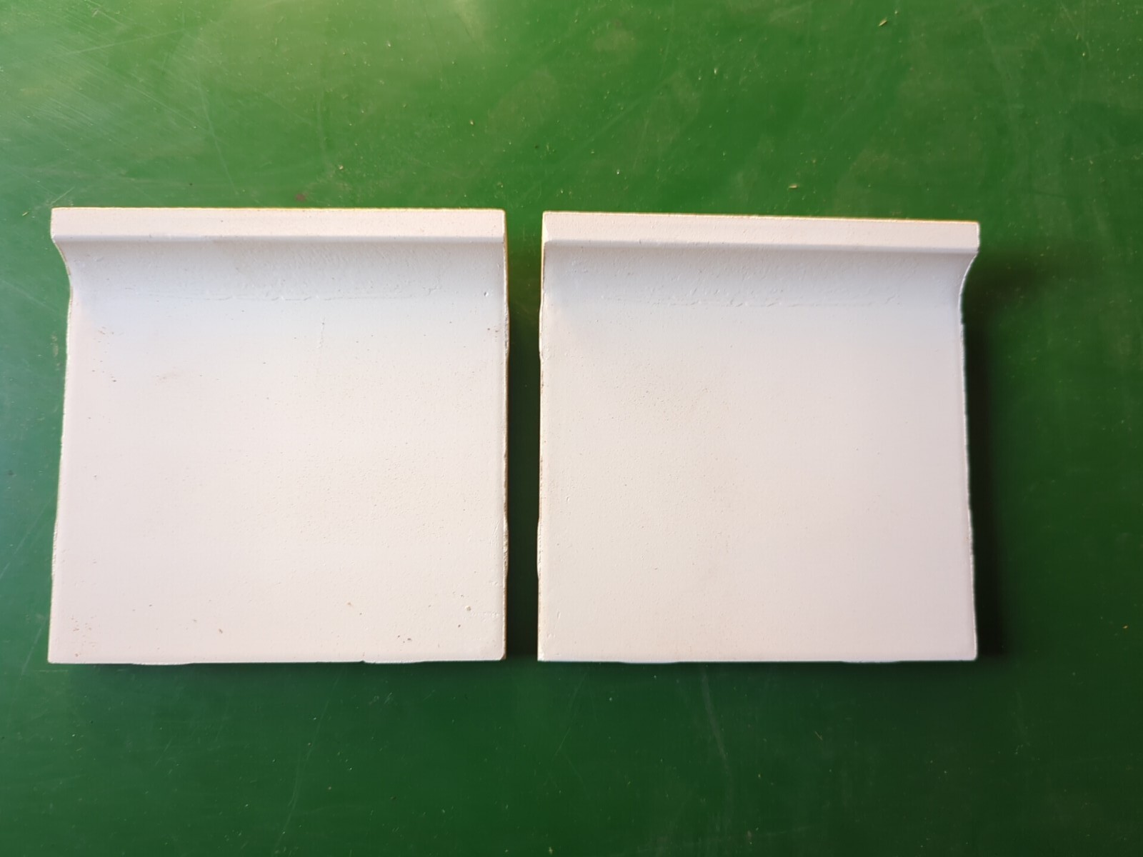 2 pcs American Olean Bullnose Mud Cap A4402 4 1/4 X4 1/4″ Nutmeg #33 Glossy NEW