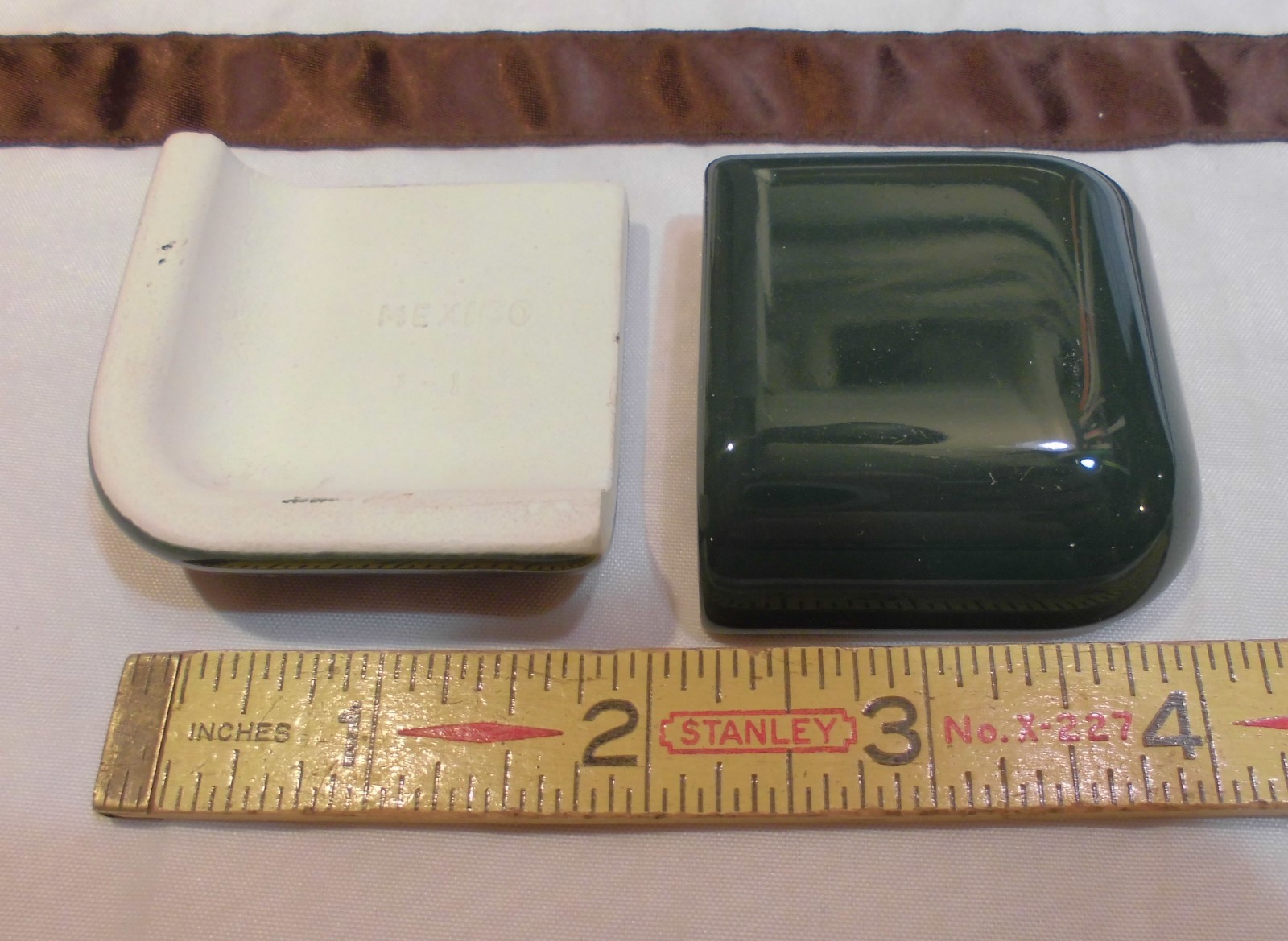 2 Timberline Green Ceramic Bullnose outside corner trim tile, 2″ X 2″ Daltile