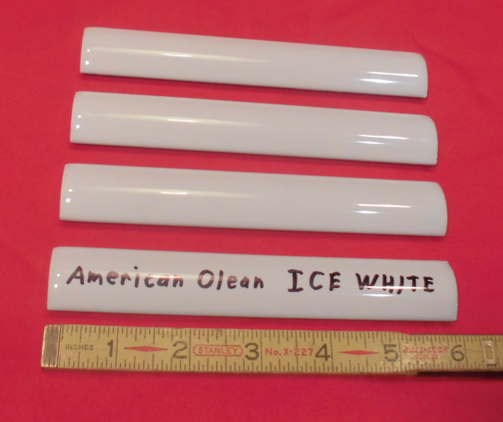 4 pcs. *ICE WHITE* Glossy Ceramic Quarter Round Tiles 1″ X 6″ Corner Tiles