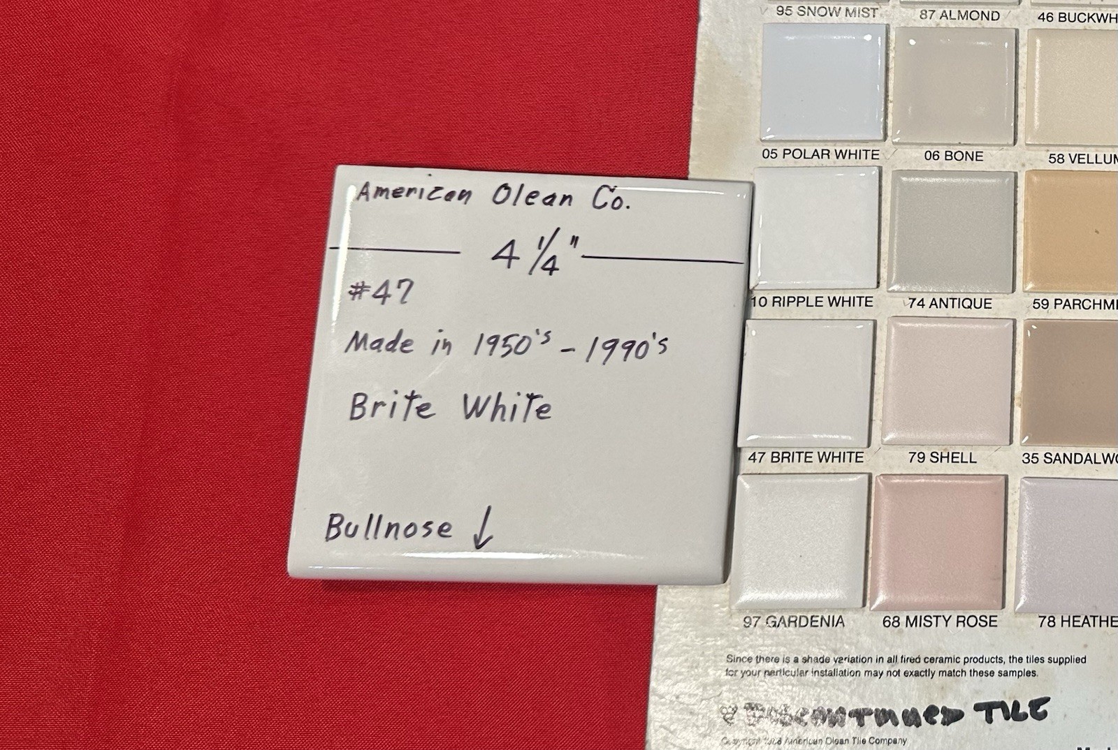 1 pc. Brite Gloss White #47: 4-1/4″ Ceramic Bullnose Tile by American Olean
