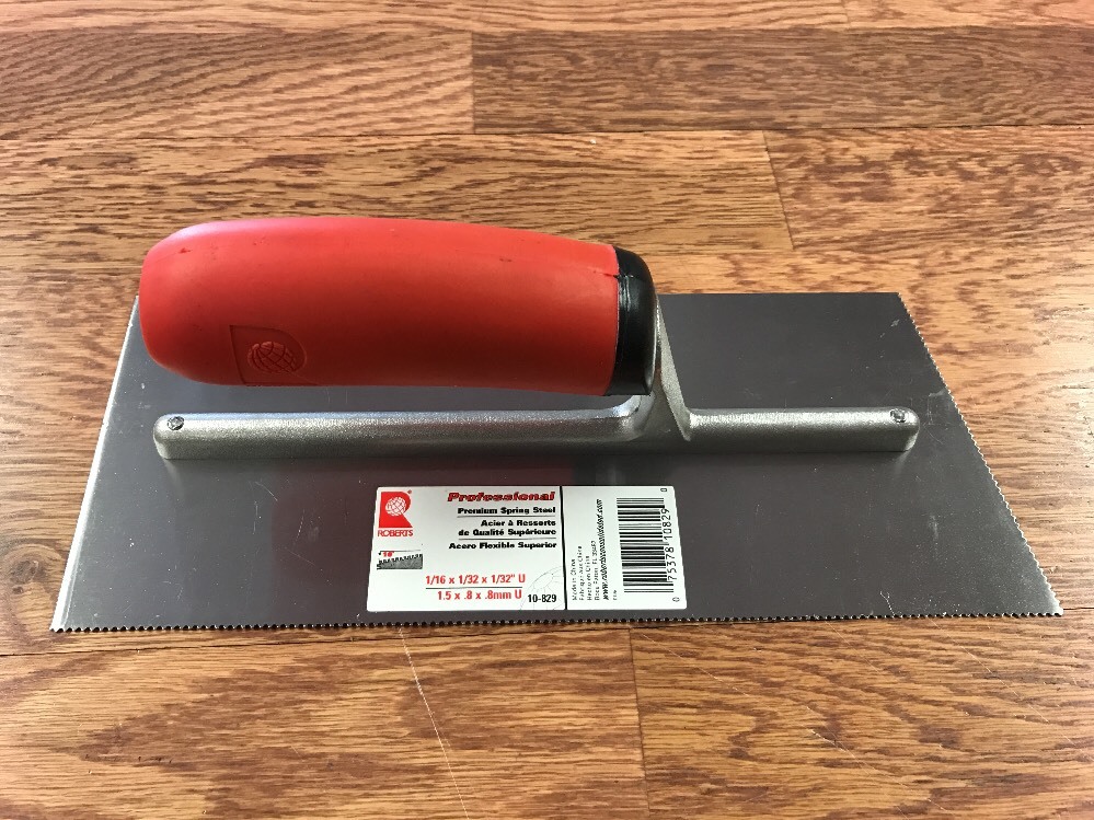 Roberts 11″ Vinyl Flooring Trowel 1/16″ x 1/32″ x 1/32″