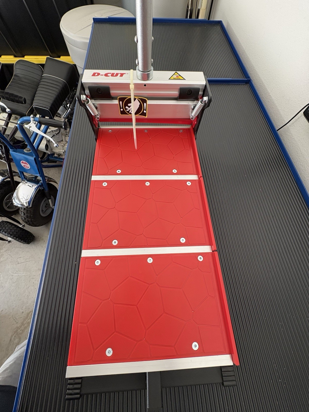 D Cut Multi Laminate Floor Cutting Tool