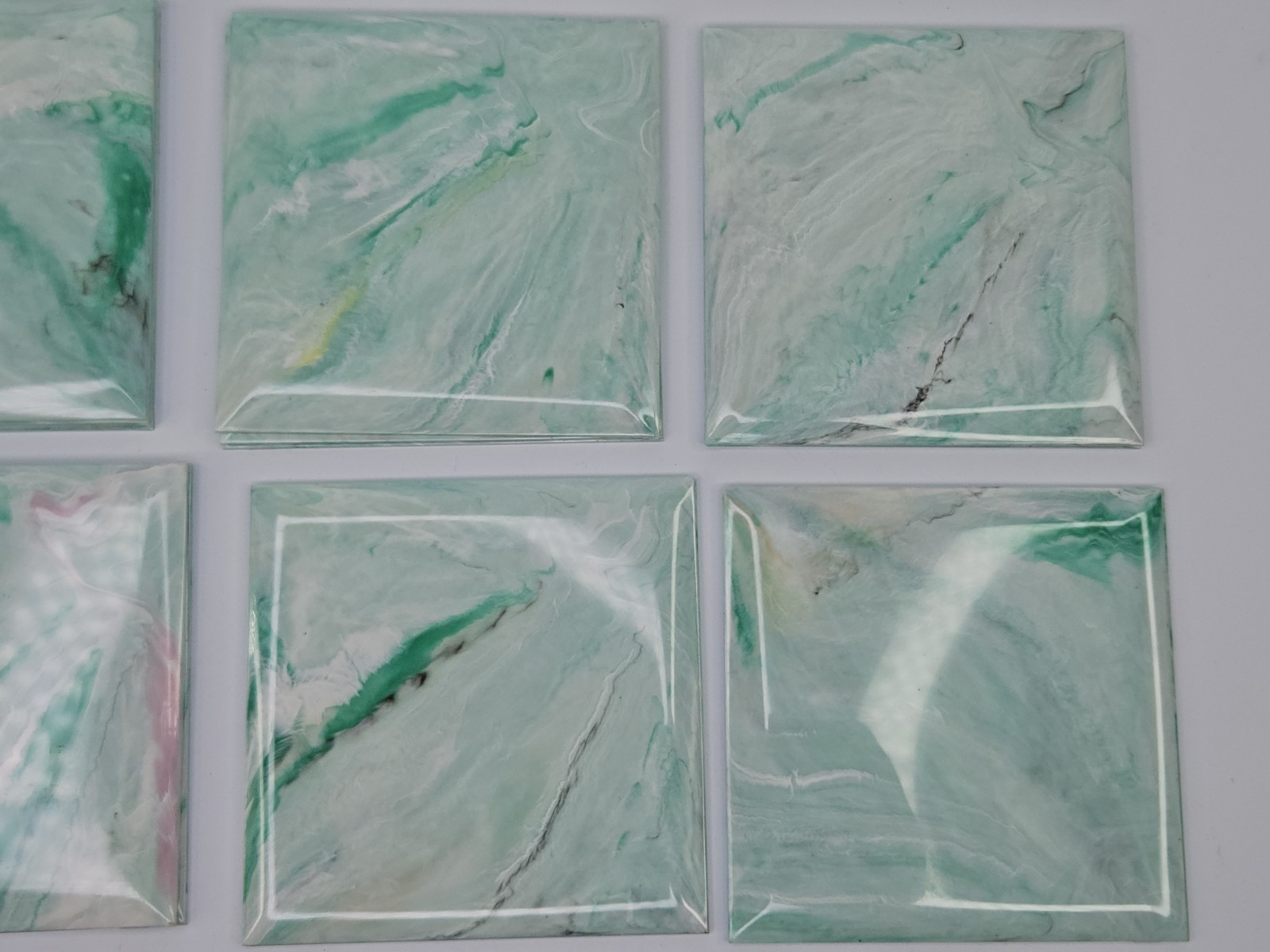 Vintage Polystyrene wall tiles green white marble swirl unbranded. 40 pack.