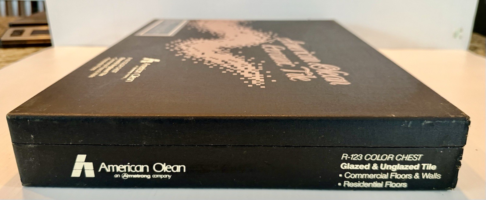 1993 American Olean R123 Color Chest Tile Sample Case 110+ Pieces Nearly Complet