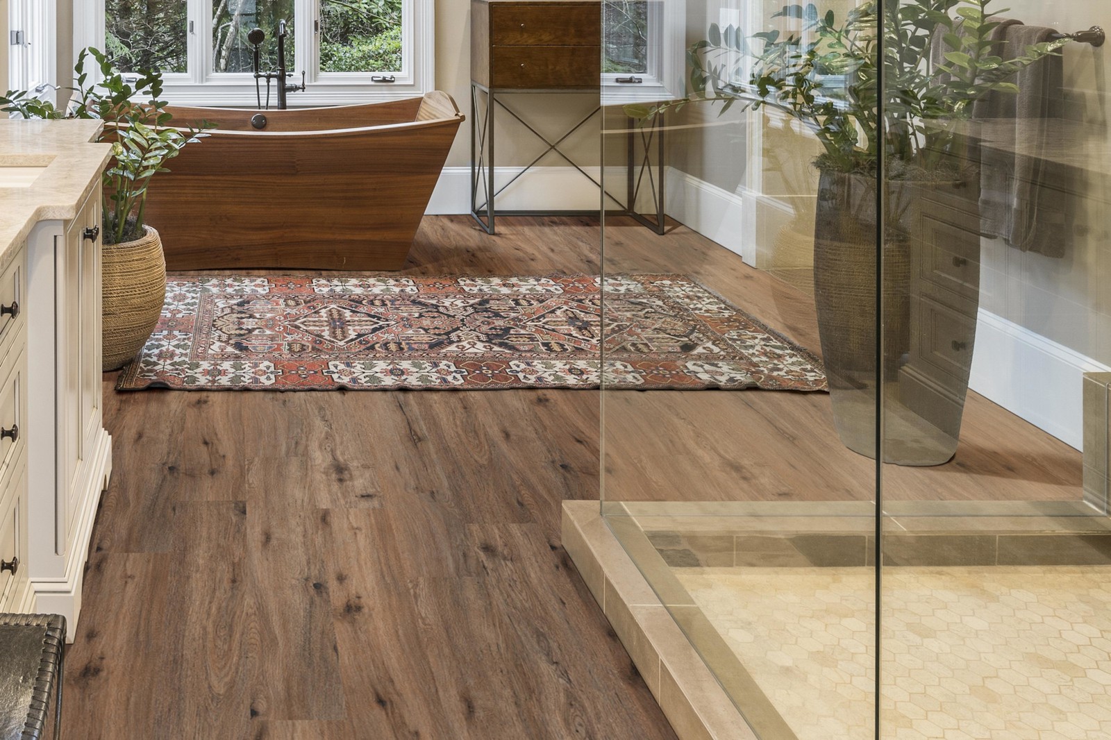 Ackland AKVRC7X48-5012-CA Parkland 7″ x 48″ Embossed Vinyl – Hidden Hickory
