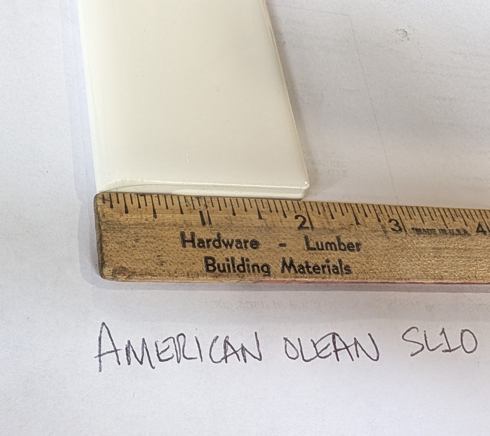4 pcs American Olean Vintage SL10 Gloss AO White S4269 Bullnose Tile 2″ X 6″