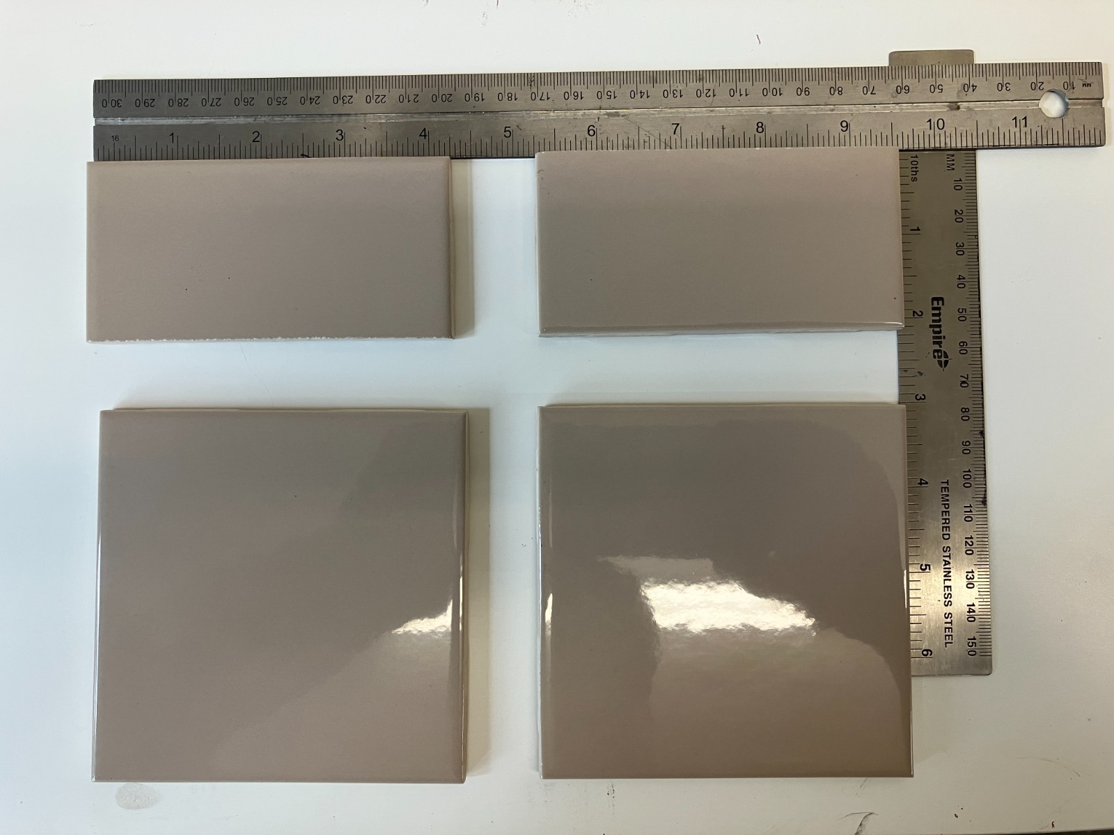 US Ceramic Tile, Glossy Bright Fawn U785-44-1M 4-1/4″x4-1/4″ (Lt Beige) Vintage