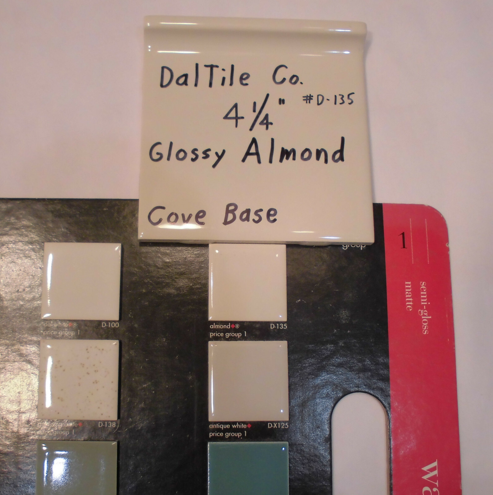 1 pc. Gloss Almond: stack-on-top Cove Base Ceramic Tile, 4-1/4″ by Daltile: NEW