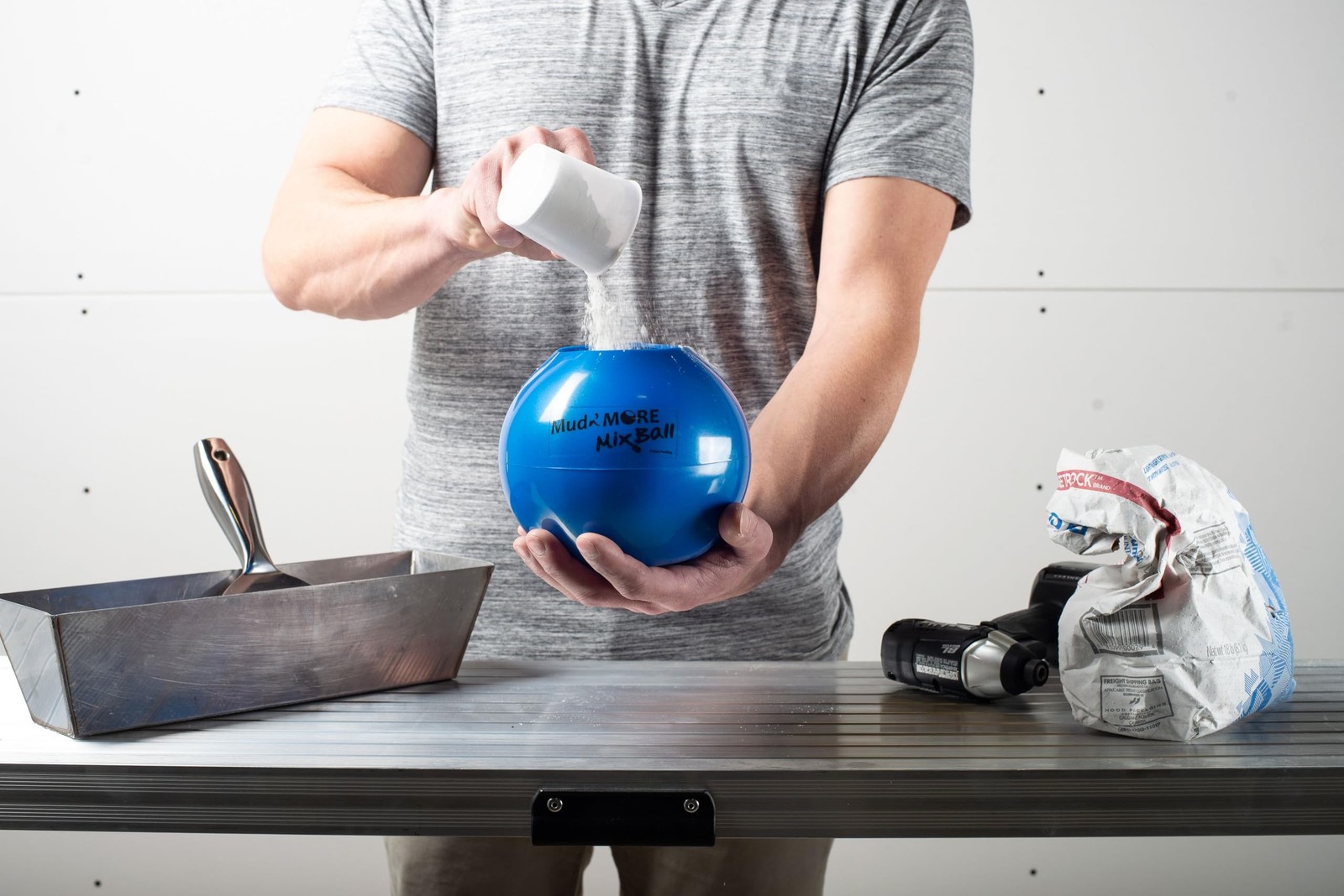 Mud n’ More MixBall – Mixes Quick-Setting Drywall Mud, Paint, Grout,
