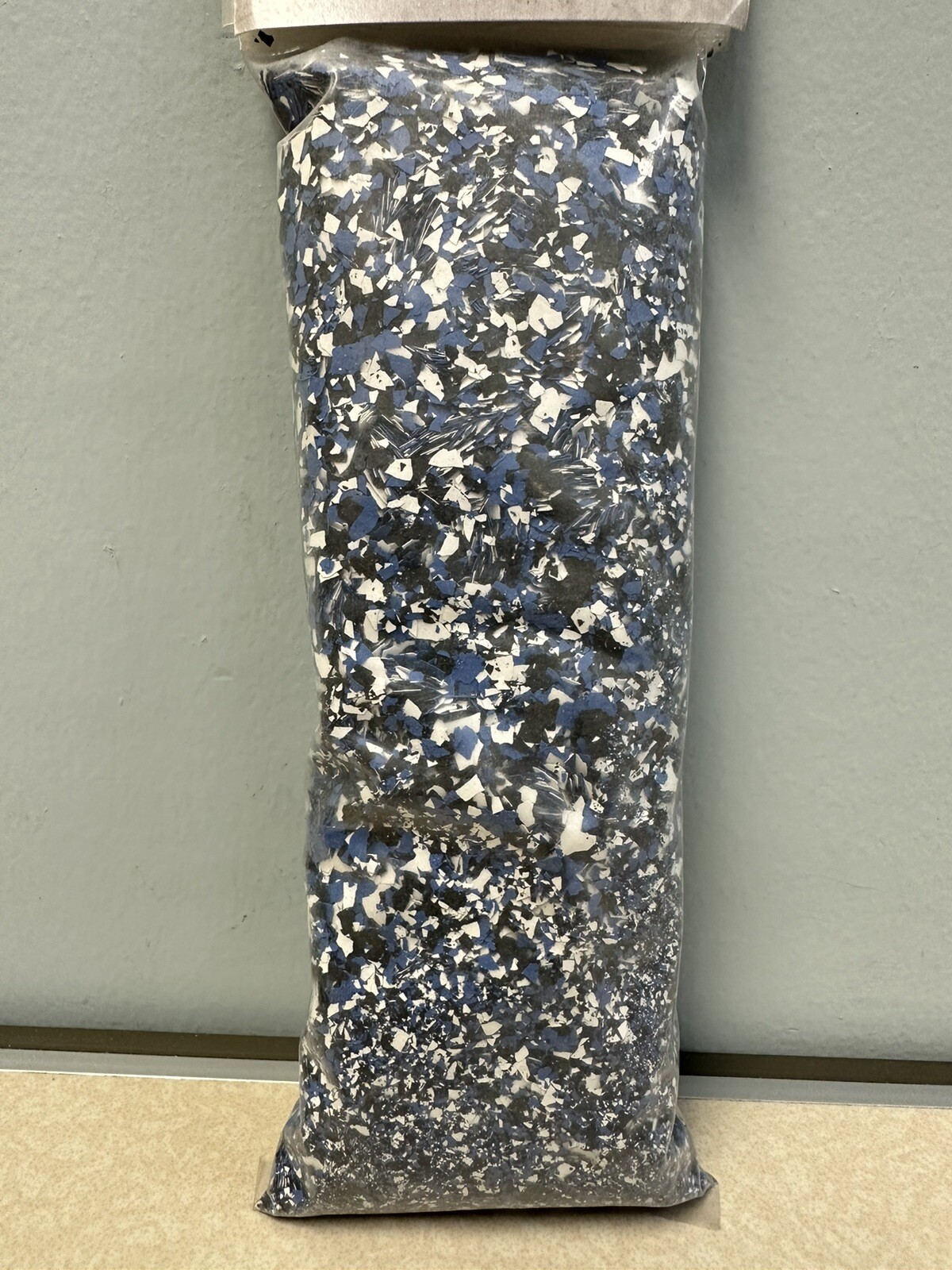 Insl-X Garage Guard Decorative Flakes, Epoxy Floor Flakes, Blue, Black, White