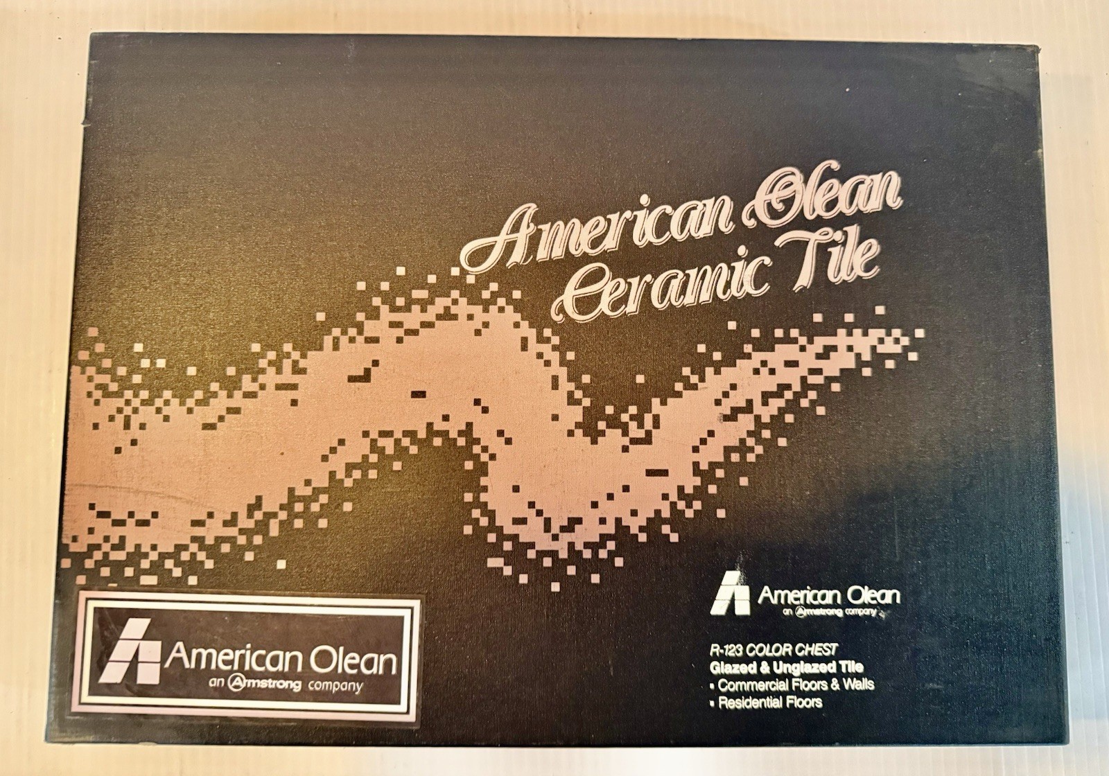 1993 American Olean R123 Color Chest Tile Sample Case 110+ Pieces Nearly Complet