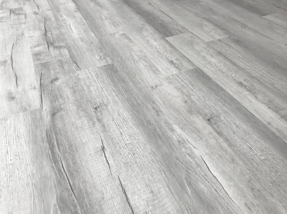 FLOORCRAFT 22 MIL LVP NEWPORT (23.8 SF/CT) – $3.79/sqft