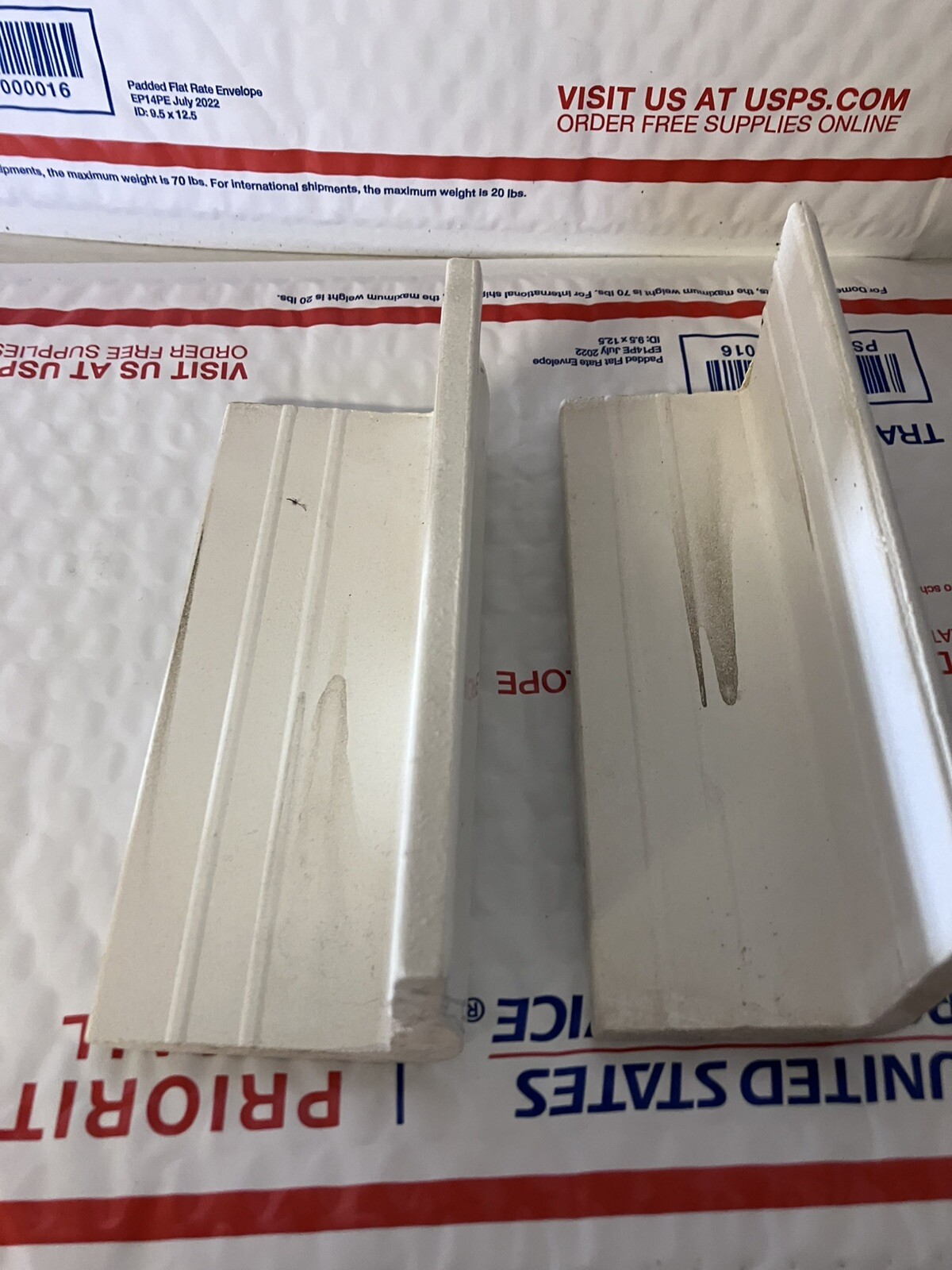 Two Pieces Of Dal Tile K 101 V-cap, Counter Rail,#8262 Semi-gloss Discontinued