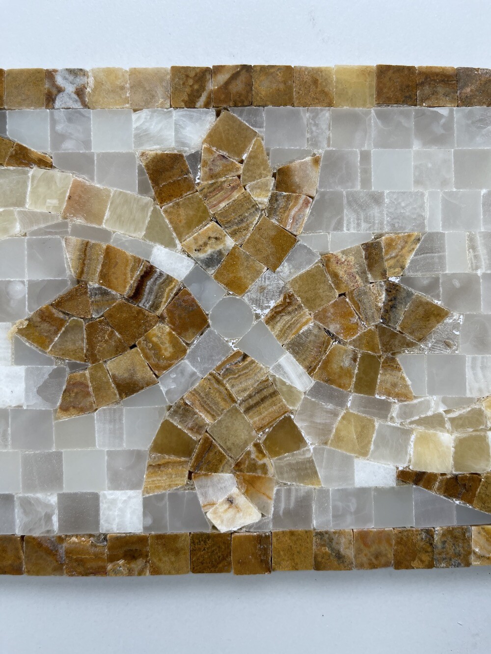 B0059P Marble Mosaic Border Listello Accent Tile Clover Onyx 4.7×12 Polished