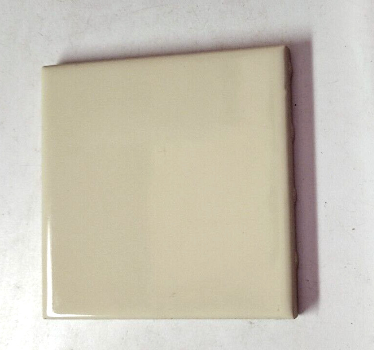 1 USQTCO Romany USA 4-1/4″ Ceramic Wall Tile Gloss Pale Eggnog Yellow 1950s Vtg