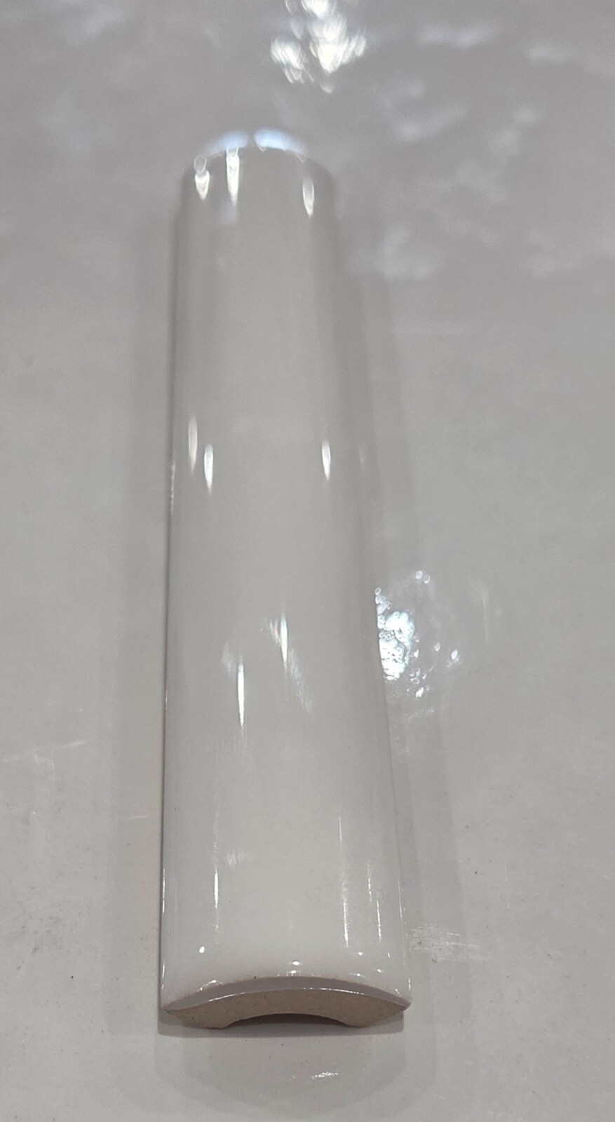 Glossy White Quarter Round Tile, Beak, and AU Trim