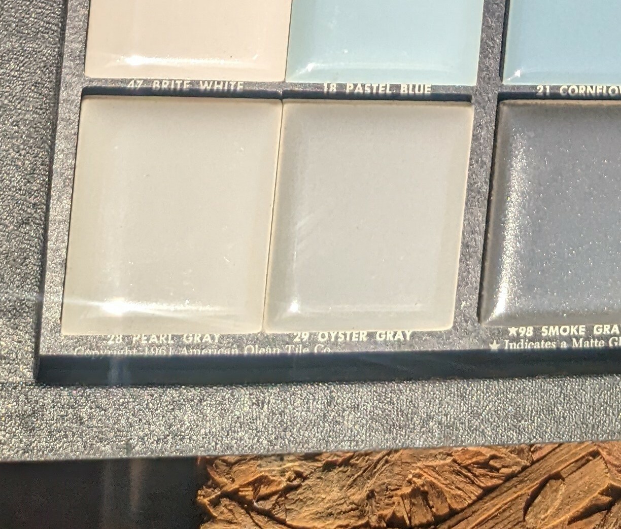 2 pcs American Olean Bullnose Mud Cap A4200 2″x6″ Pearl Gray #28 Glossy NEW
