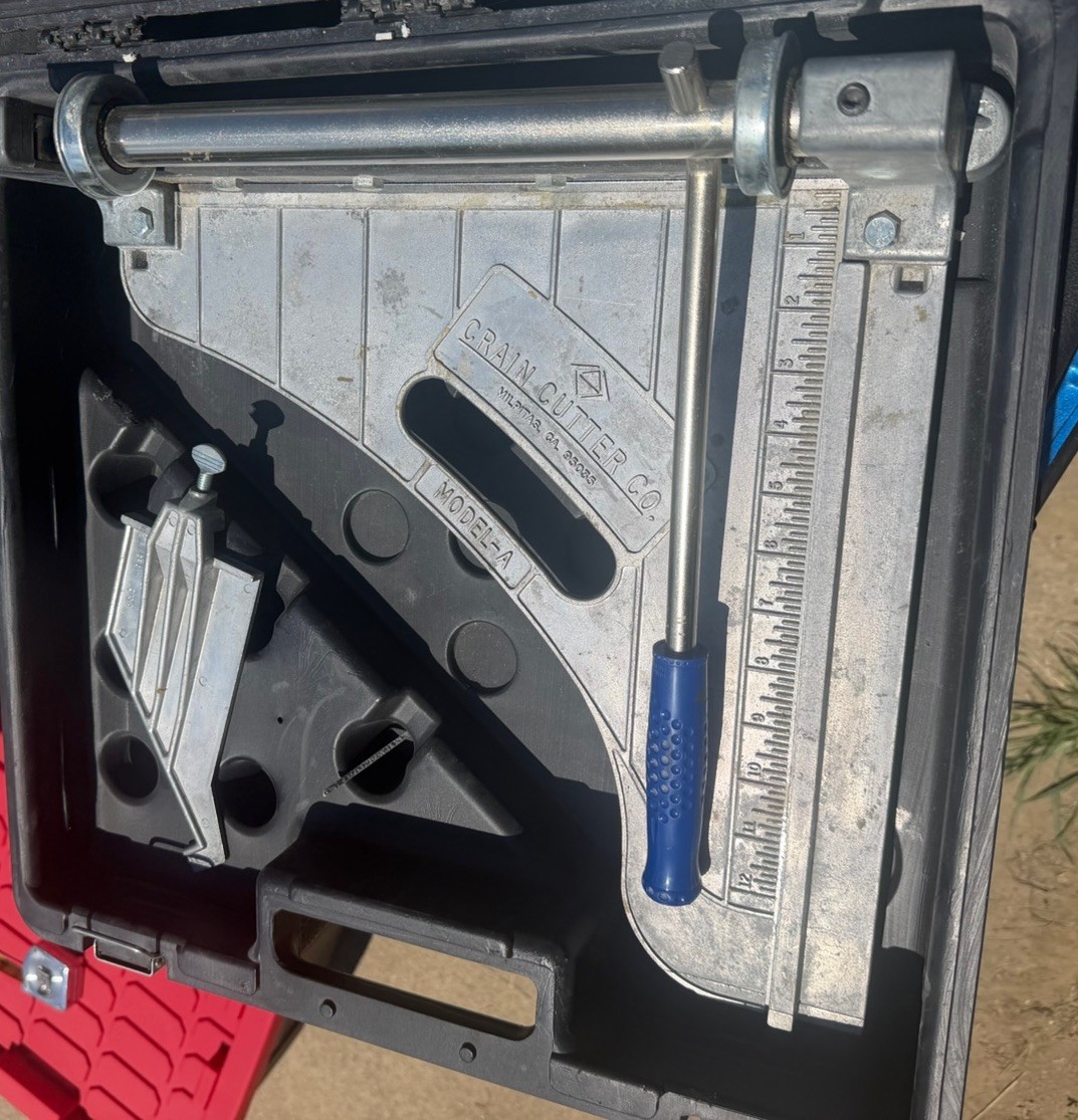 Crain Tile Cutter Model A MPN 001 with Carrying Case Professional Tool