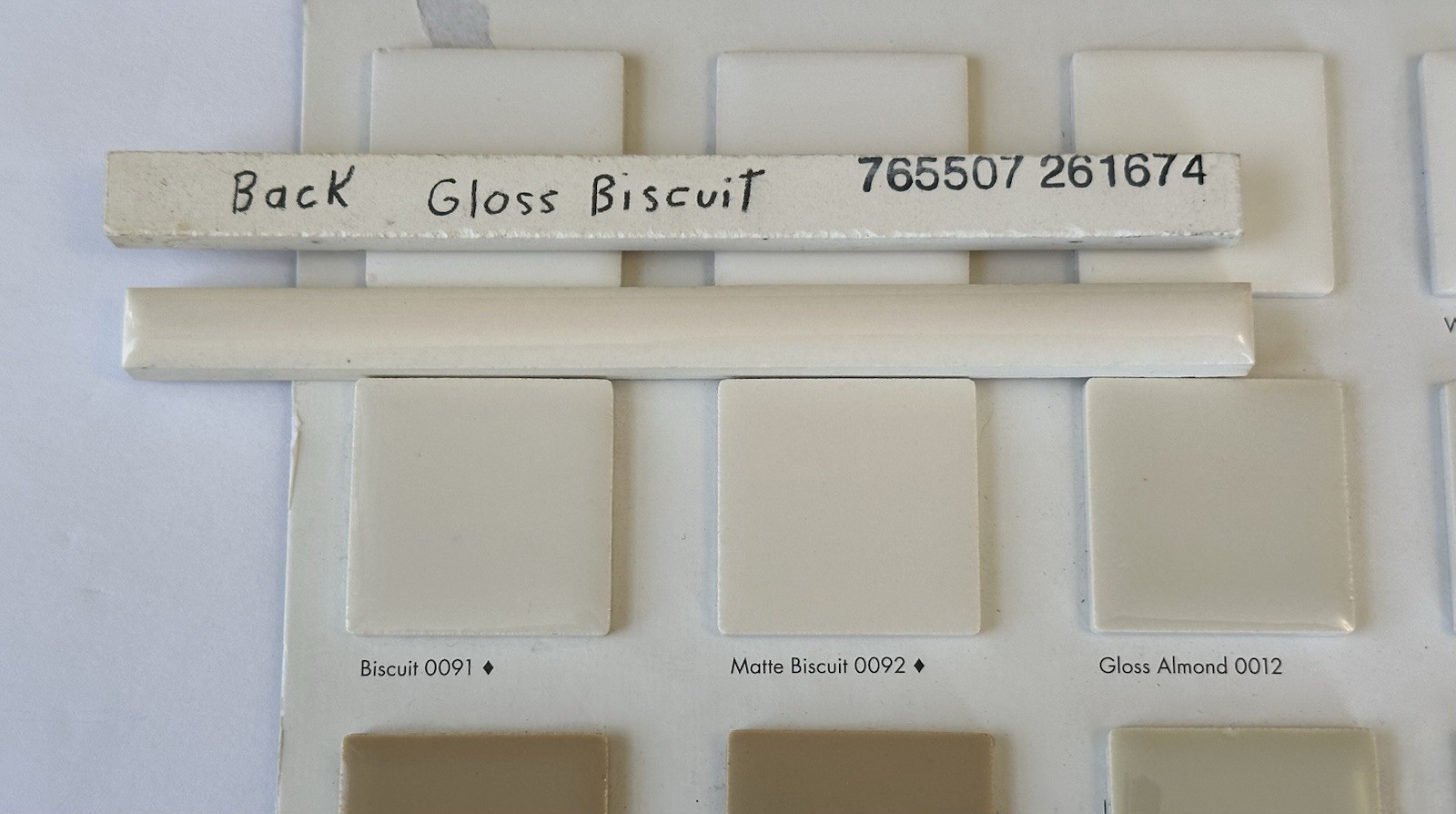1 pc. Gloss Biscuit Color: Ceramic-Pencil – Liner – Sizzle – Tile, 6″ X 7/16″