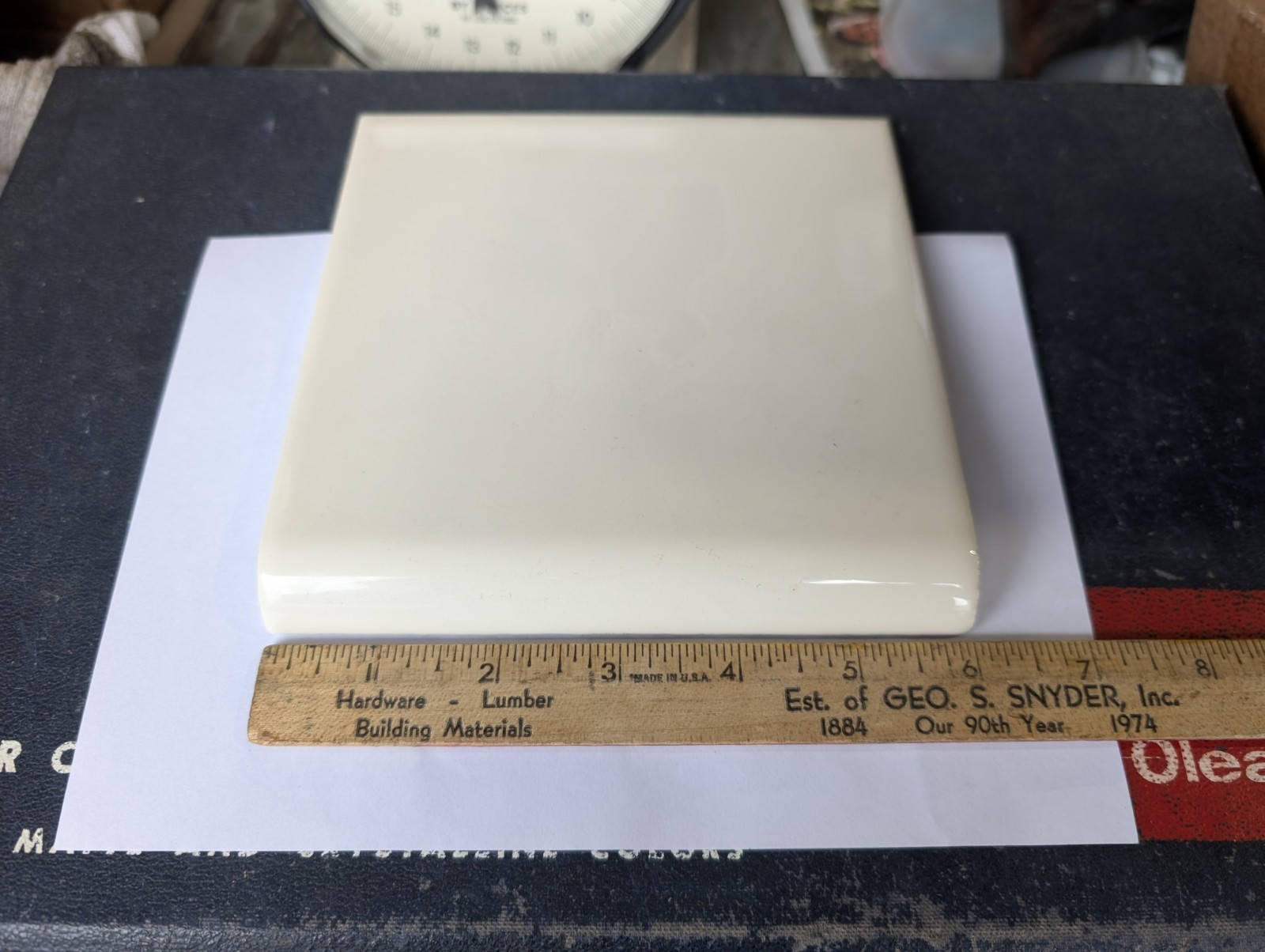2 pcs NEW American Olean Gloss Almond #12 A3602 Ceramic Tile MUD BULLNOSE 6X6″