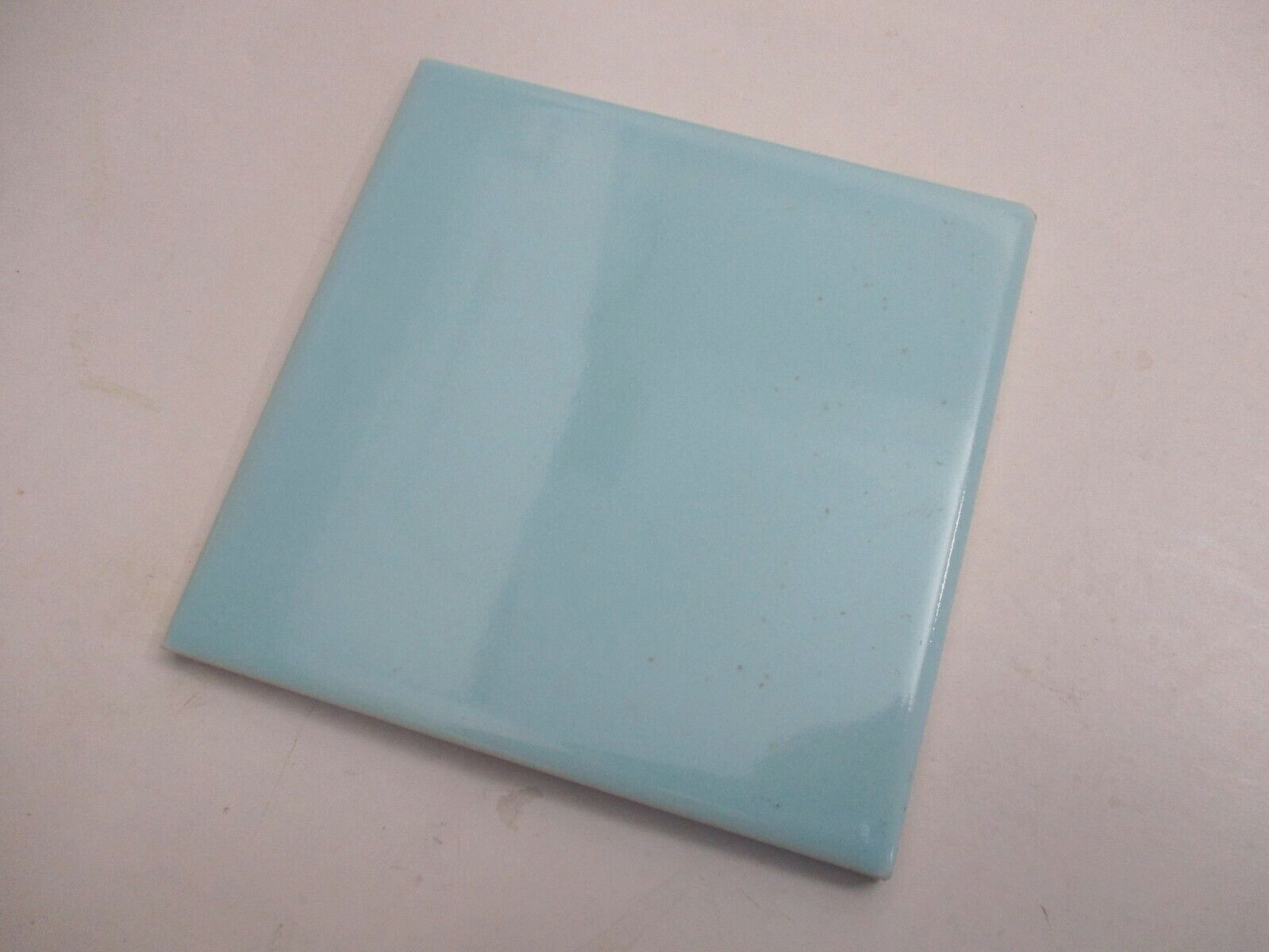 1 Tile Atco USA 4-3/8″ Gloss Pale Powder Blue Ceramic Wall 1950s Retro Vintage